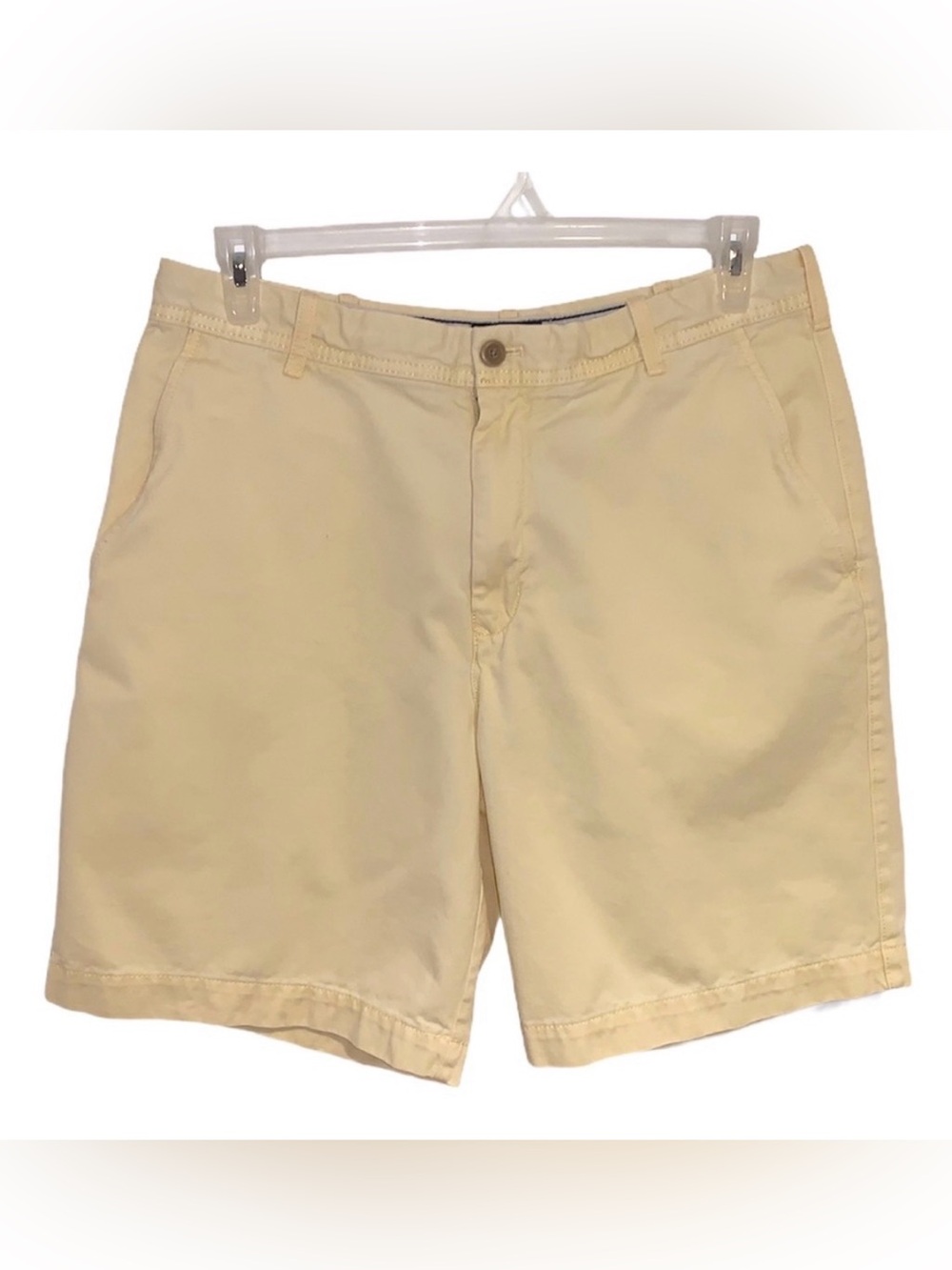 Izod Shorts Men’s Size 34 Yellow Casual